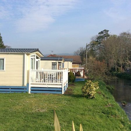 Pet Friendly Riverside Static Caravan Cheddar Luaran gambar