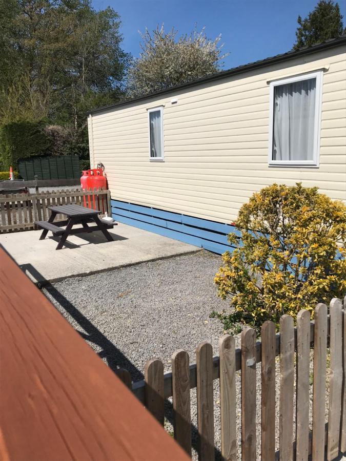 Pet Friendly Riverside Static Caravan Cheddar Luaran gambar